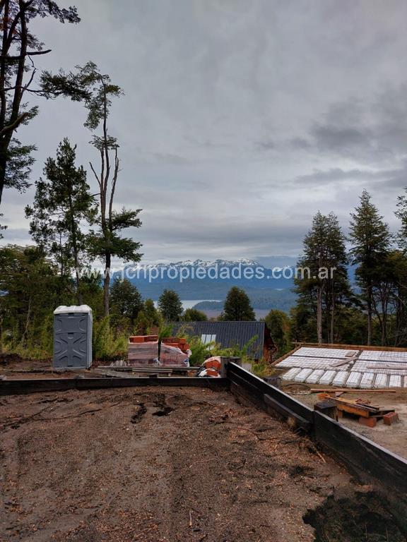 Lote de 451 m2 con vista al lago