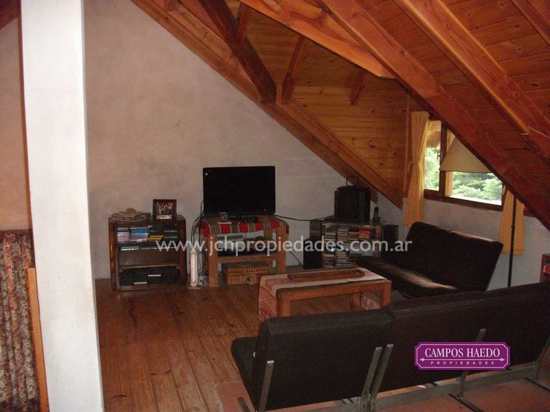 C88 casa en altos de manzano sobre lote de 2500 m2 – villa la angostura