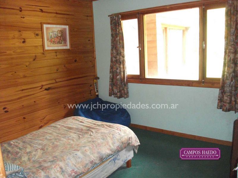 C88 casa en altos de manzano sobre lote de 2500 m2 – villa la angostura