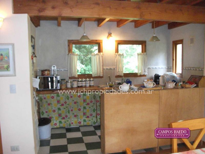 C88 casa en altos de manzano sobre lote de 2500 m2 – villa la angostura