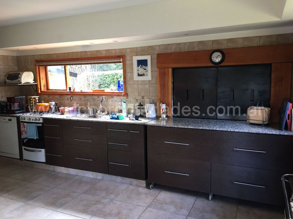 Casa en venta en barrio los volcanes -villa la angostura