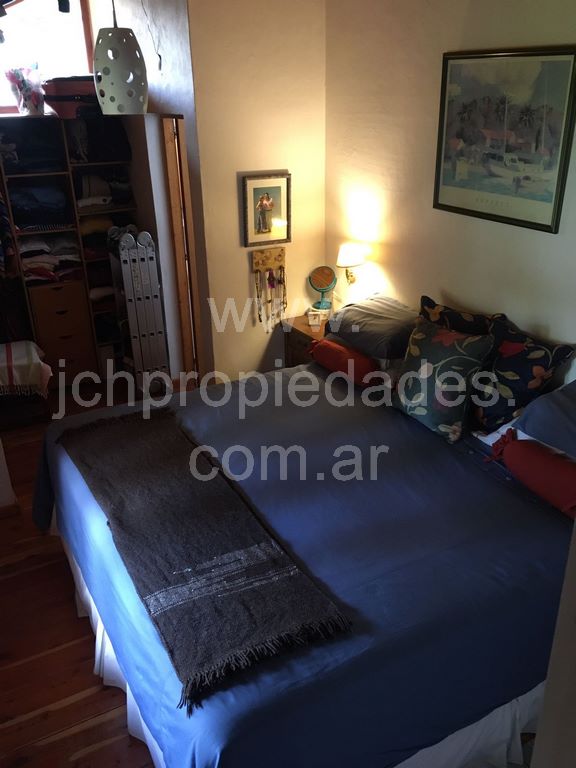 Casa en venta en barrio los volcanes -villa la angostura