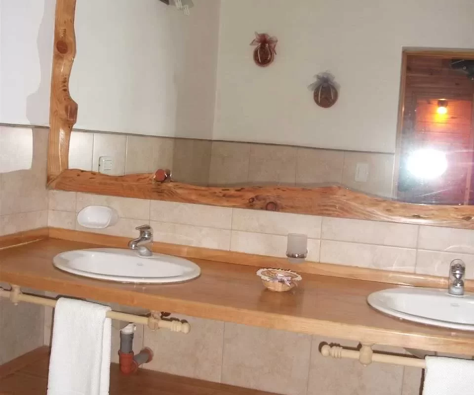 Cth09 complejo de cabañas camino al puerto – antilhue- villa la angostura