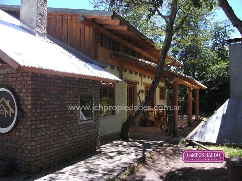 Hostel céntrico en villa la angostura