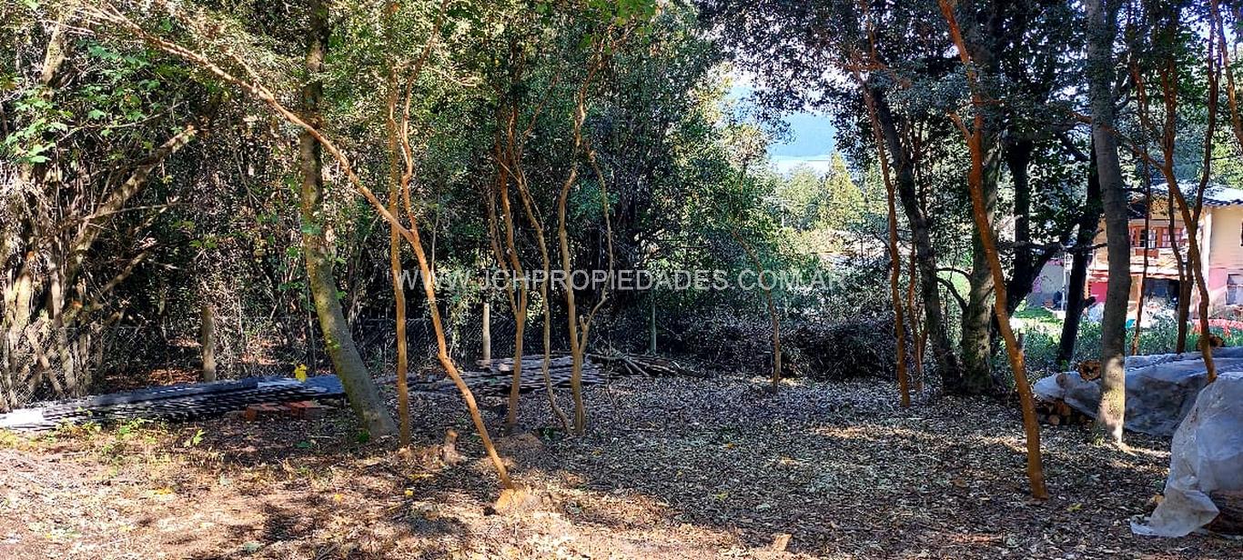 Lote de 947 m2 con vista al lago – villa la angostura