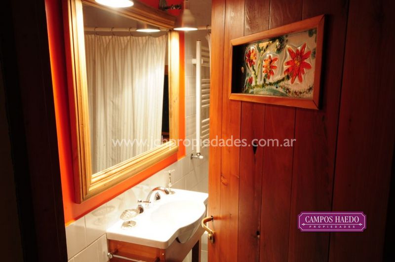 C73 casa en rincón de lynch – villa la angostura