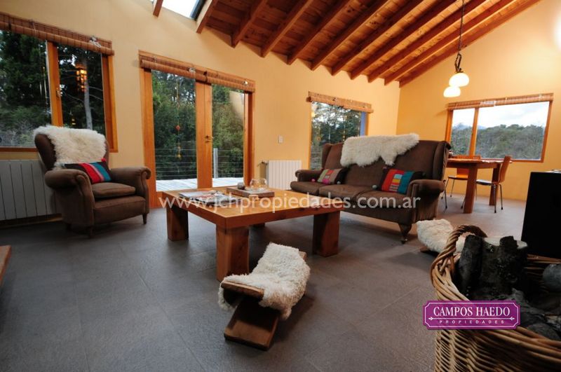 C73 casa en rincón de lynch – villa la angostura