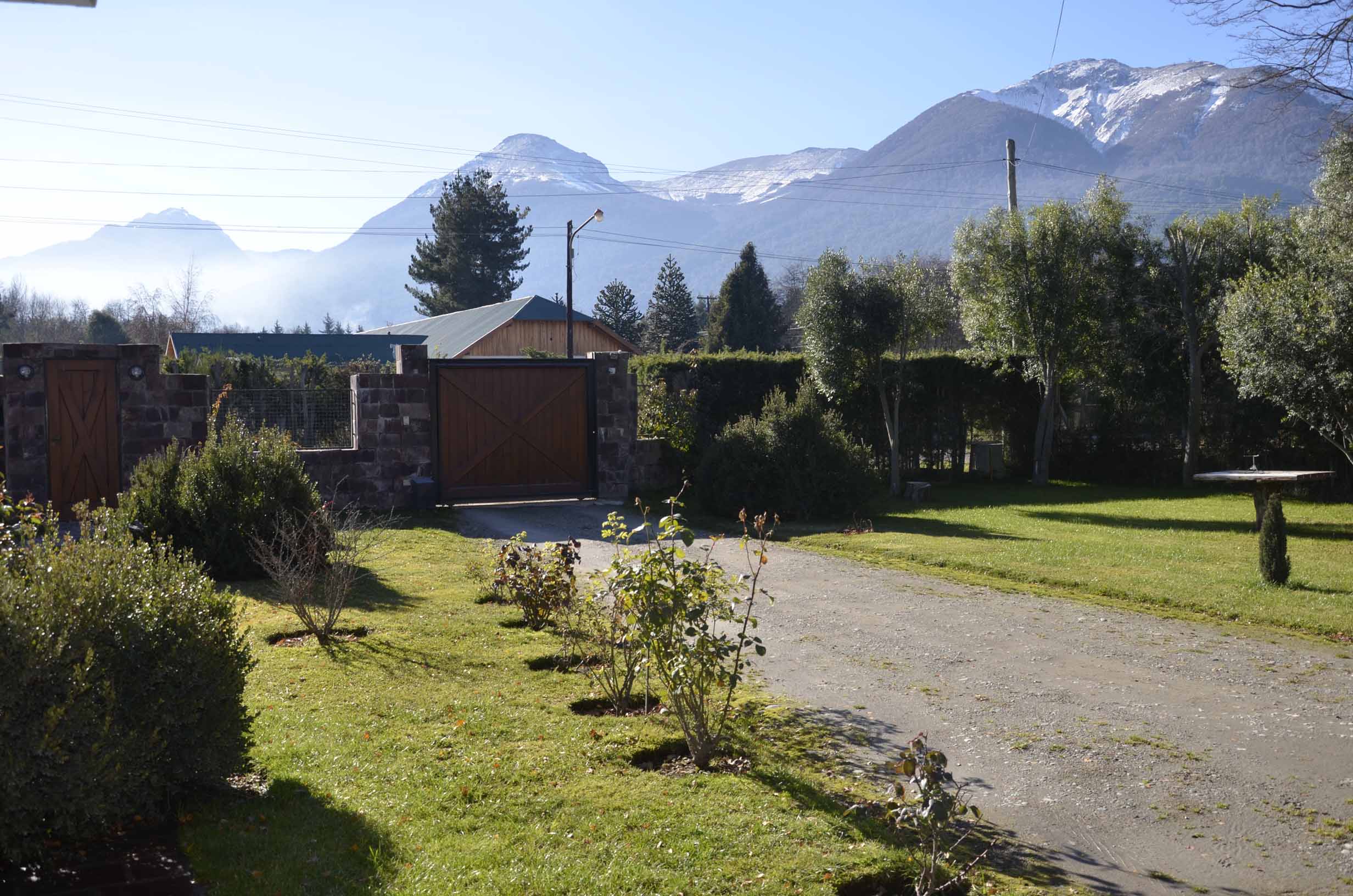 Importante casa en barrio el once a 50 mts. del asfalto (cod. c96)