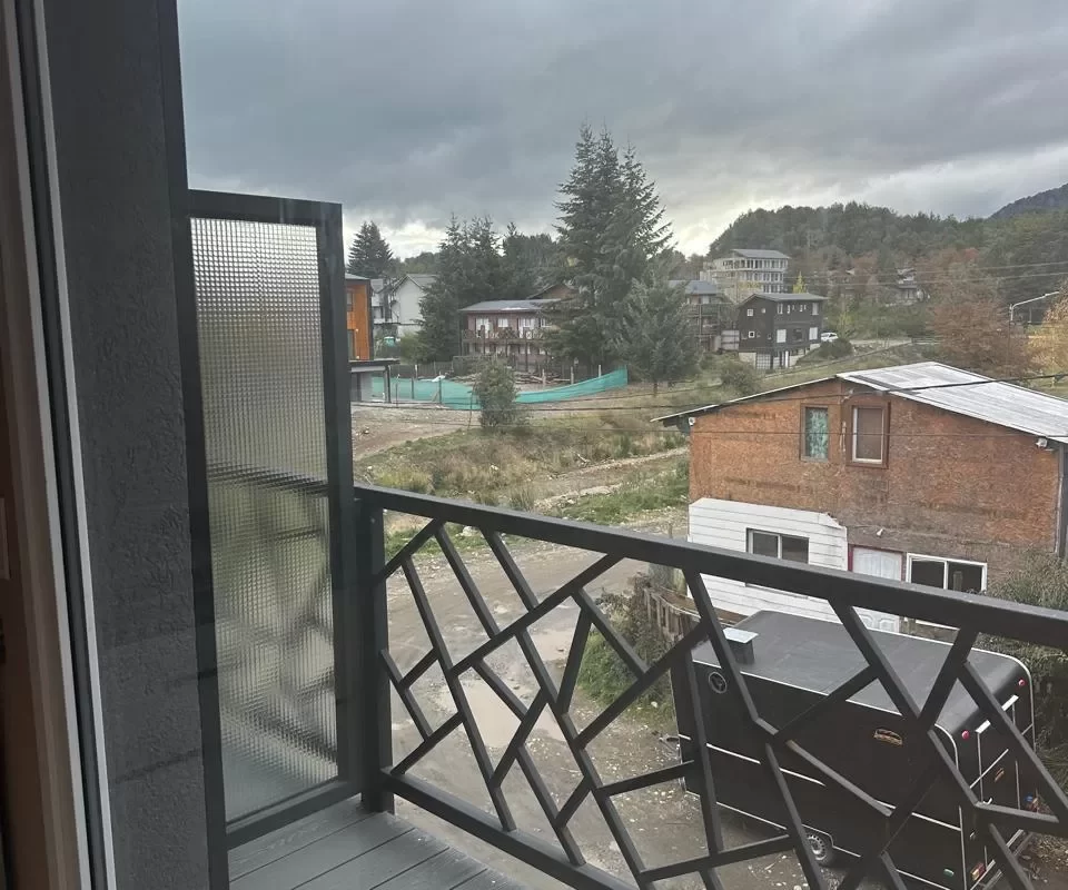 D103 monoambiente a 100 mts del centro vla