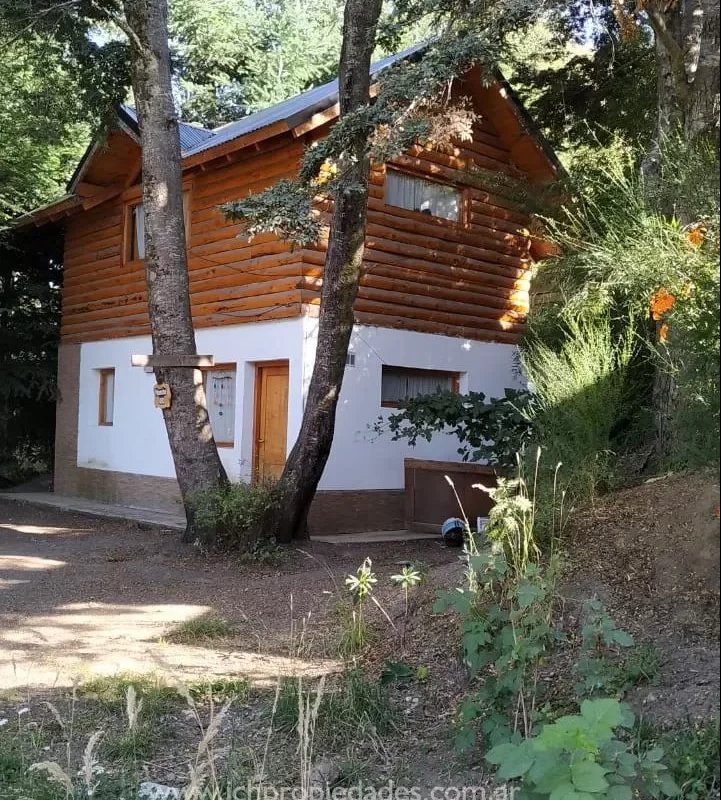 Cabaña de 55 m2 en barro norte – villa la angostura