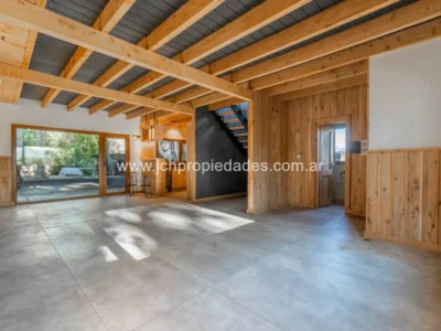 Casa en lomas del correntoso con vista al lago