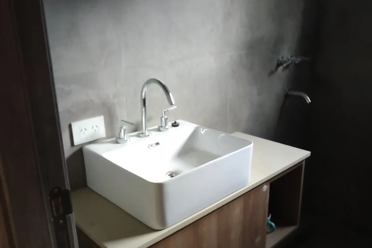Venta departamento a estrenar 2 ambientes con parque ( d 106 )