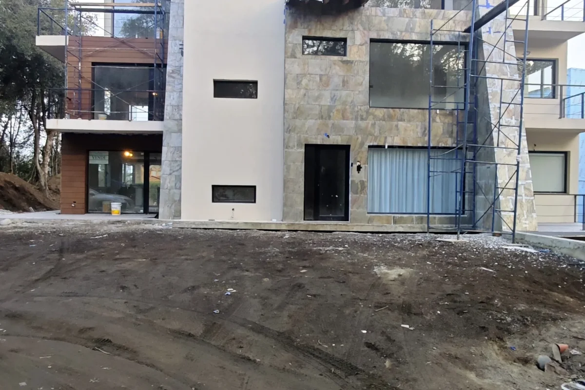 Venta departamento a estrenar 2 ambientes con parque ( d 106 )