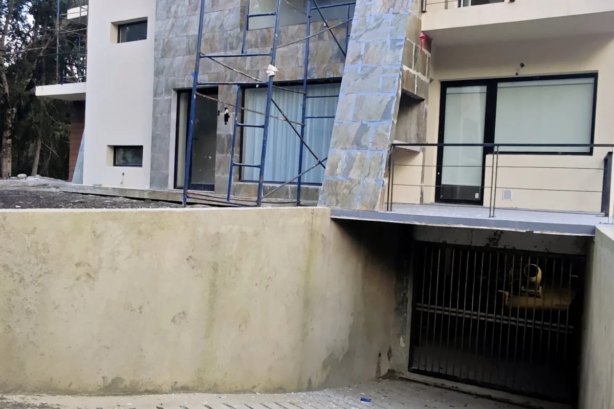 Venta departamento a estrenar 2 ambientes con parque ( d 106 )