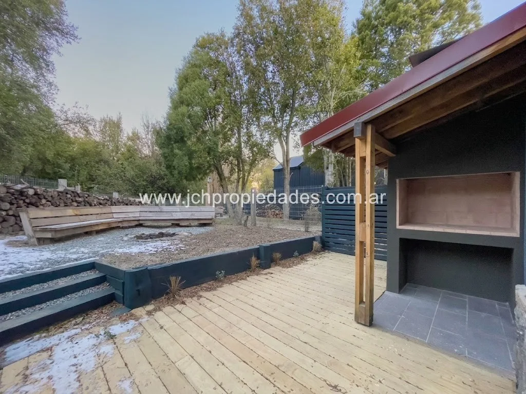 Casa con vista al lago en lomas del correntoso (c157)