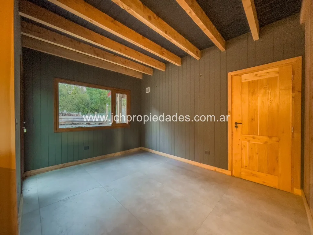 Casa con vista al lago en lomas del correntoso (c157)