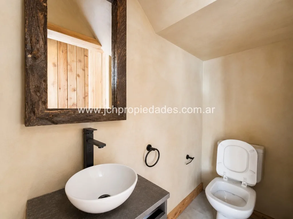 Casa con vista al lago en lomas del correntoso (c157)