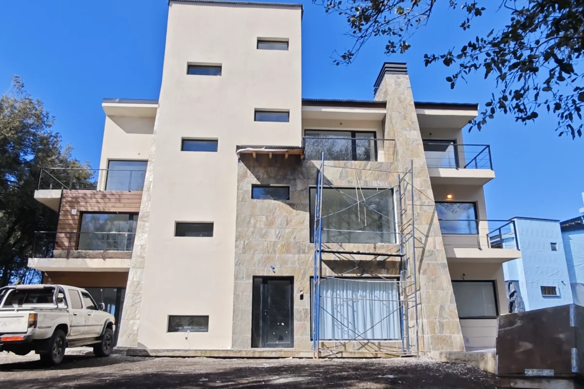 Venta departamento a estrenar 2 ambientes con parque ( d 106 )