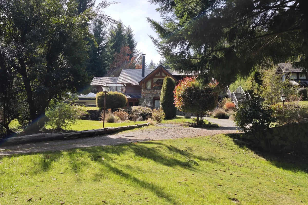 C158 excelente propiedad a la venta en península de manzano – v.l. angostura