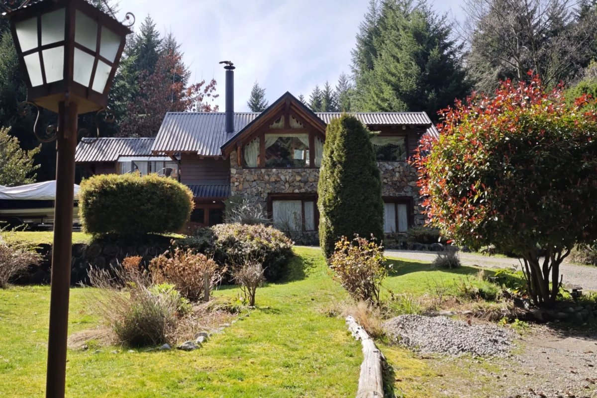 C158 excelente propiedad a la venta en península de manzano – v.l. angostura
